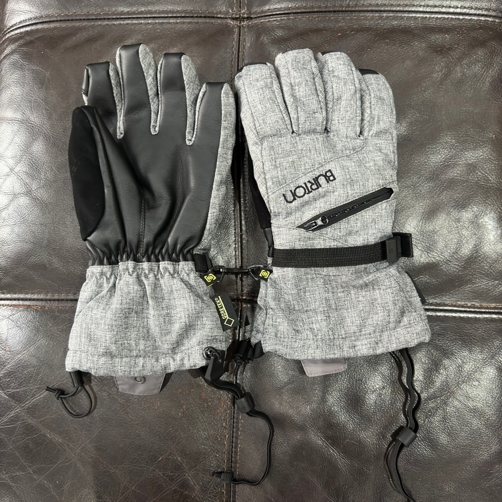 Burton Gore-Tex padded gloves for men NWT